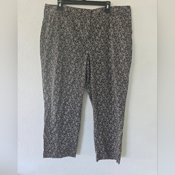Talbots Floral Pants Womens Sz 16 Plus Ankle Cropped High Rise 40×26 Execellent - Picture 3 of 9